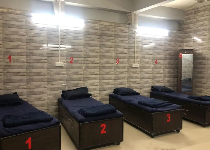 Charyana Backpackers